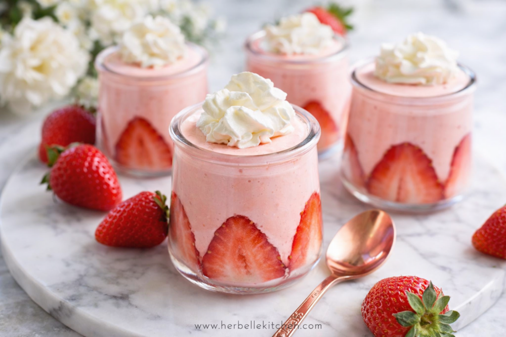 Dreamy Strawberry Mousse Cups – Easy Desserts With Fruit You’ll Crave