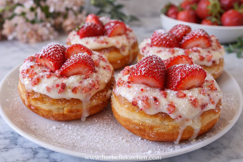 Easy Strawberry Cheesecake Stuffed Donuts – Perfect Yummy Food Dessert
