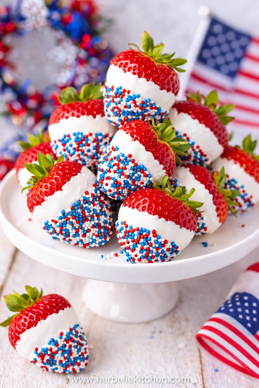 4th Of July Desserts – Chocolate Covered Strawberries Patriotic Treat