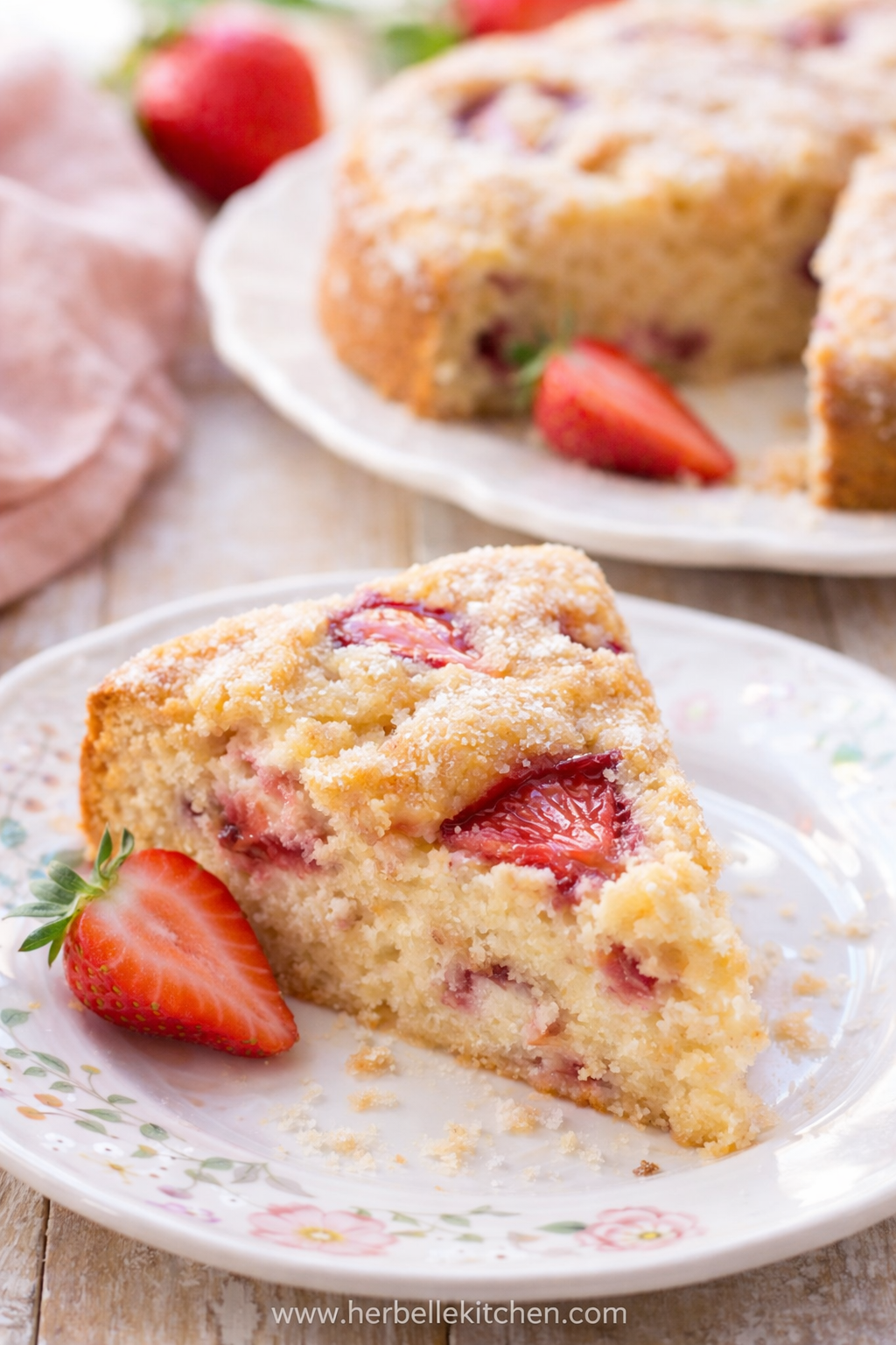 French Strawberry Cake – Fresh Strawberry Recipes for Spring Desserts