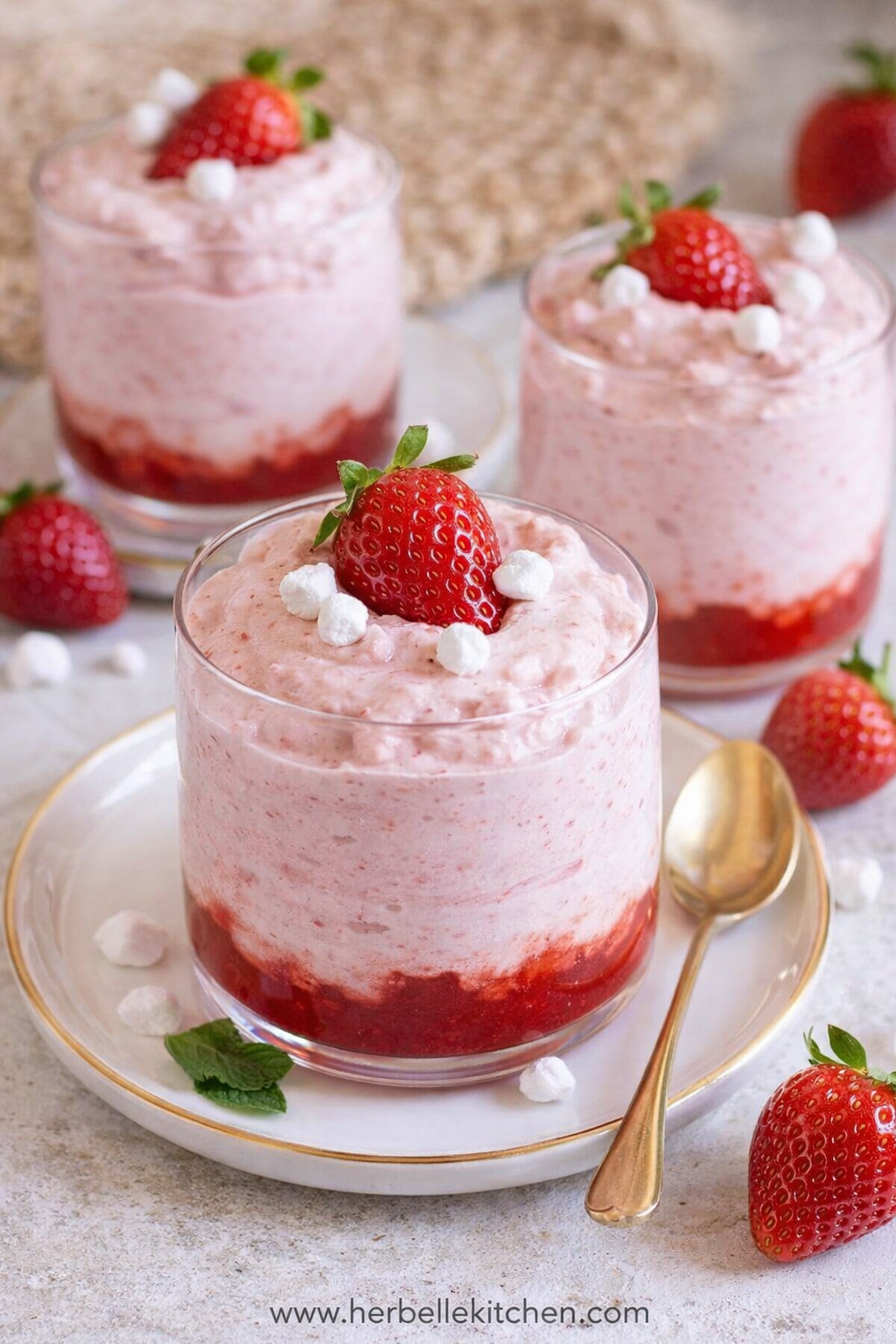 Healthy Fresh Strawberry Mousse – Guilt-Free Easy Strawberry Mousse Recipe